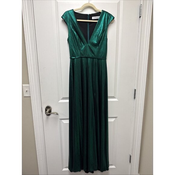 Mac Duggal Size 2 Green 27156 Cap Sleeve Deep V Neck High Slit Metallic Gown - Picture 11 of 16